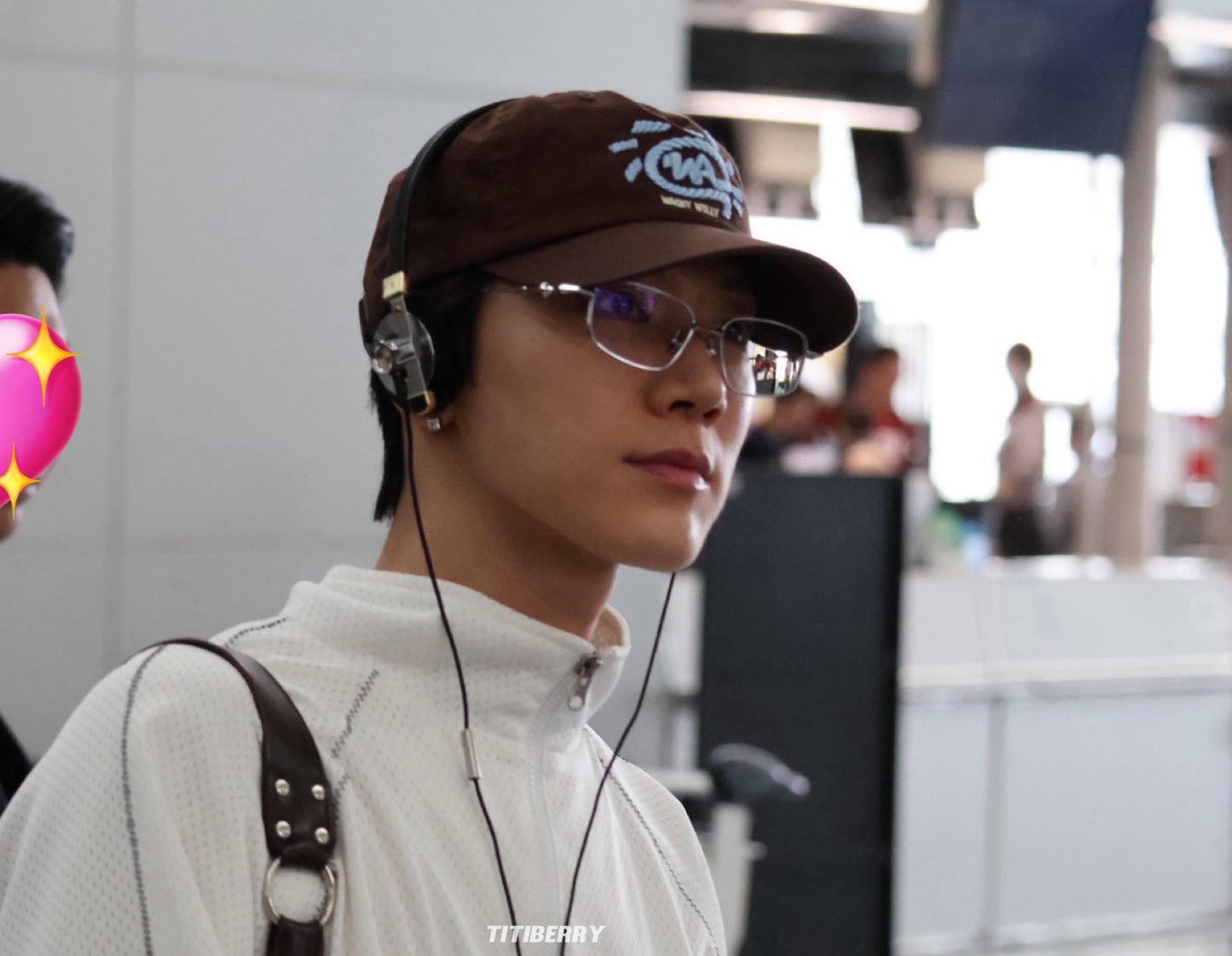 ★[NCT TEN Worn]【WACKY WILLY】rope embroidered trucker cap (3 colors)