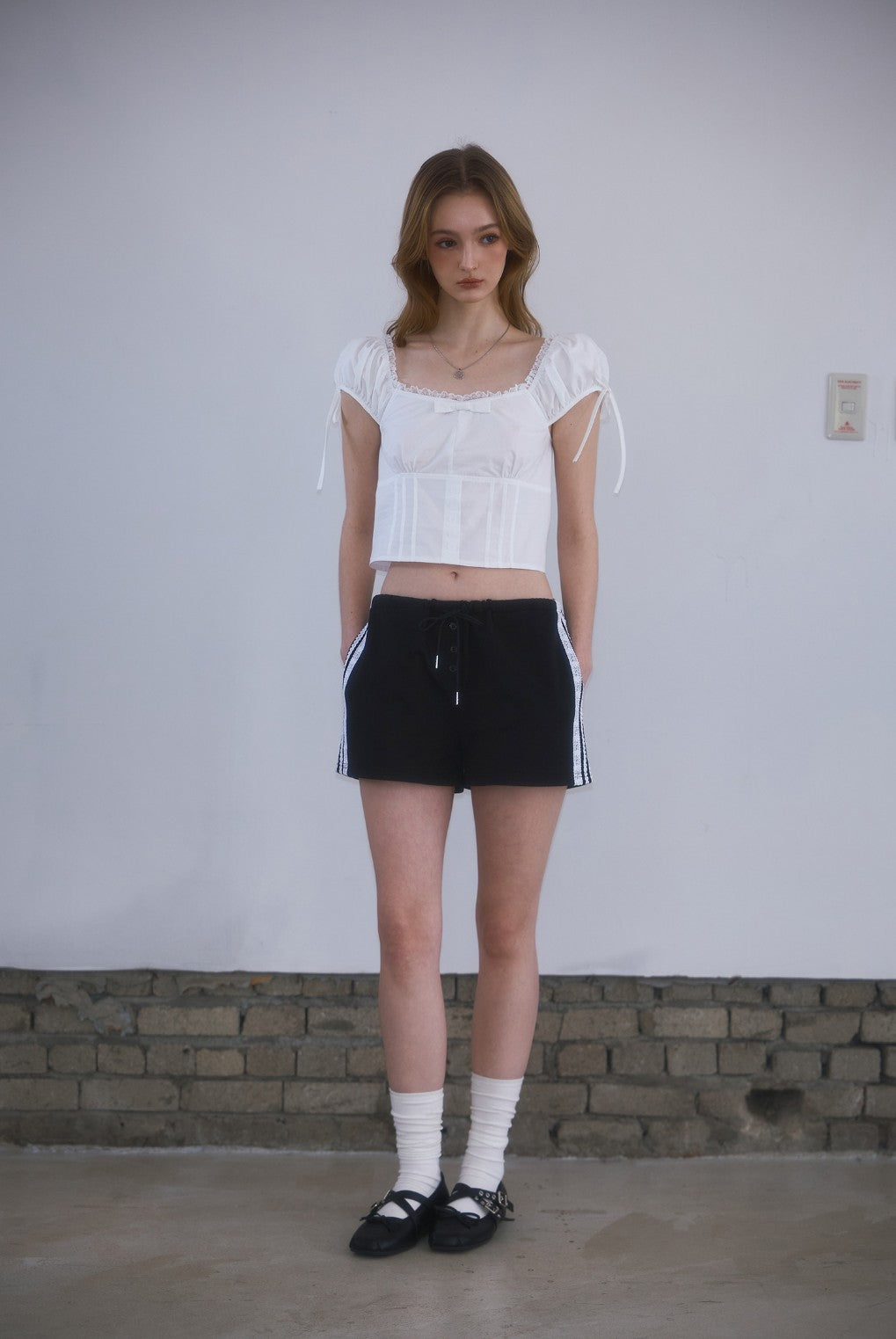 ★[Hearts2Hearts IAN Worn] 【ROSEFRANTZ】Lace Track Shorts [Black]
