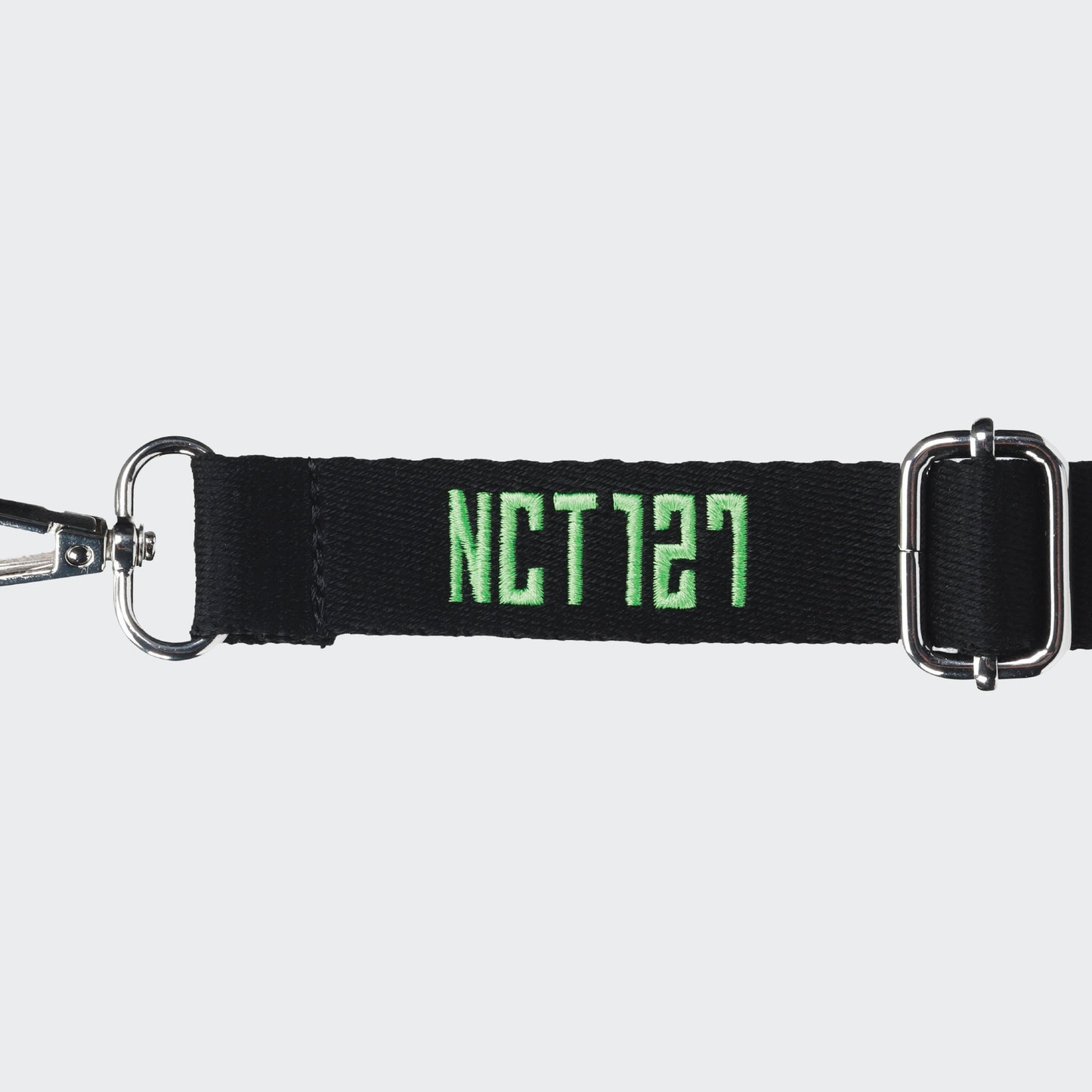 FANLIGHT POUCH SET - NCT 127 4TH TOUR 'NEO CITY  SEOUL - THE MOMENTUM' MD