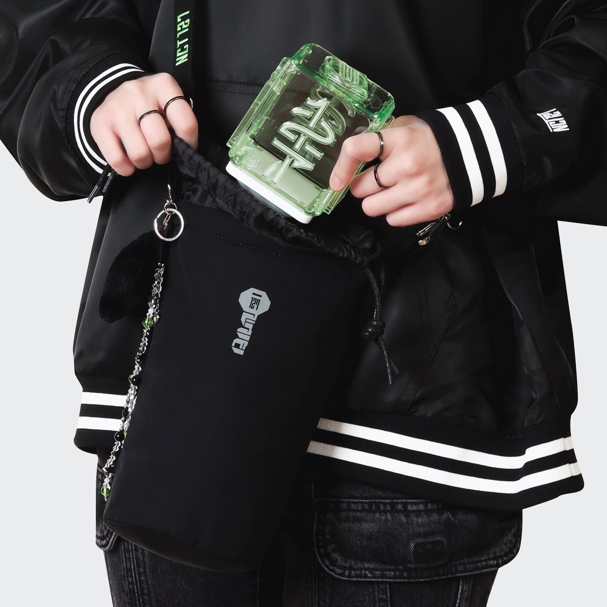 FANLIGHT POUCH SET - NCT 127 4TH TOUR 'NEO CITY  SEOUL - THE MOMENTUM' MD