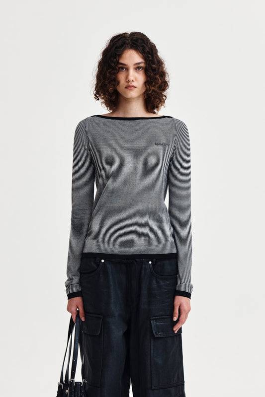 ESSENTIAL BOAT NECK KNIT TOP IN BLACK