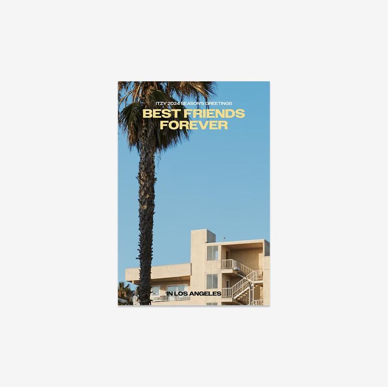 ITZY POSTCARD BOOK - '2024 Best Friends Forever'