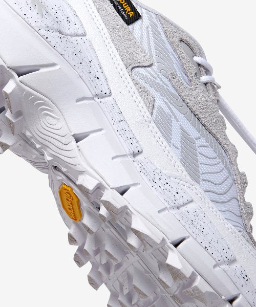 직 키네티카 2.5 엣지 - 화이트 / IE5876