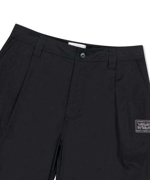 Logo label chino short pants black