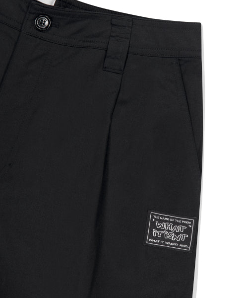 Logo label chino short pants black