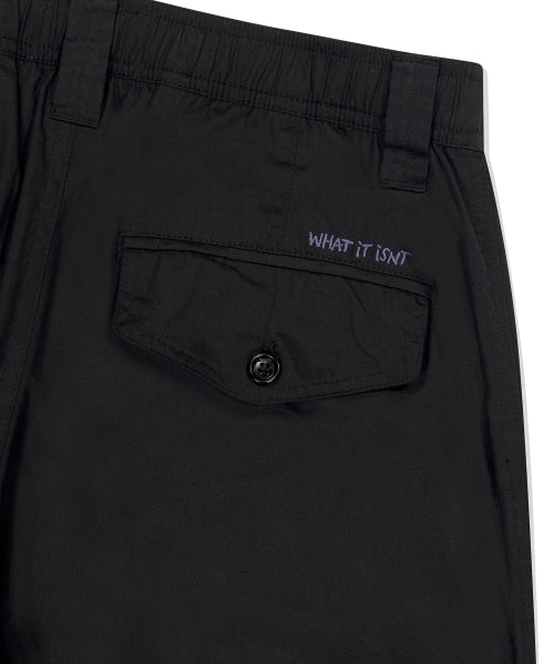 Logo label chino short pants black