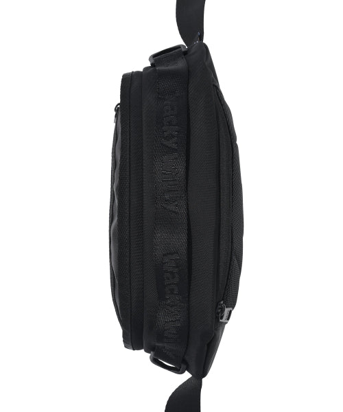 Corduroy webbing sling bag black
