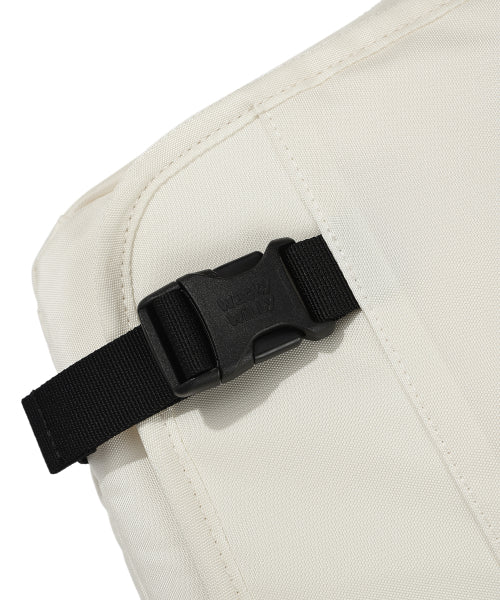 Flight Messenger Bag Ivory