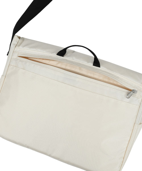 Flight Messenger Bag Ivory