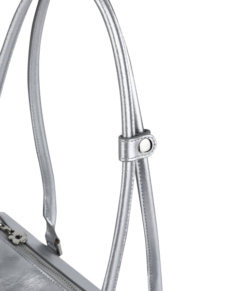 Lily Volume Handle Cylindrical Bag Silver