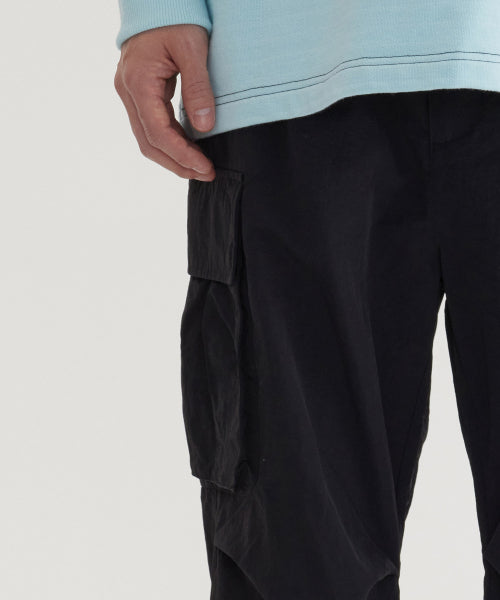 SEMI WIDE-FIT NYLON PARACHUTE PANTS