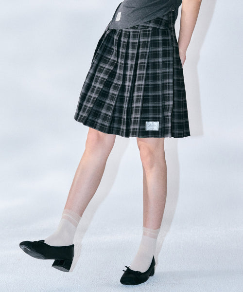 Erin Check Pleated Skirt [CHARCOAL]
