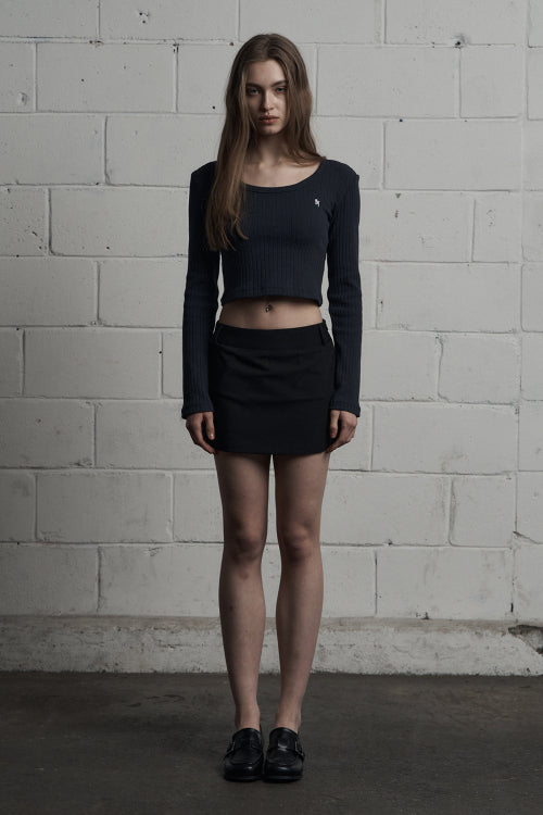 classic mini skirt black