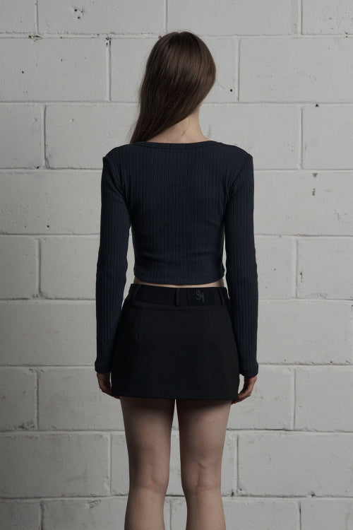 classic mini skirt black