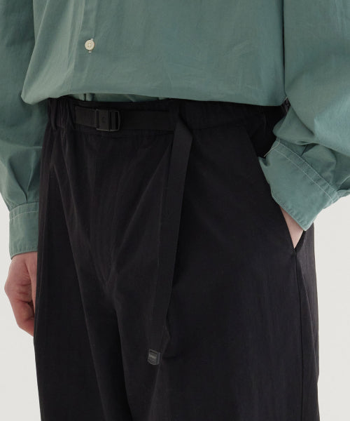 REGULAR-FIT NYLON EASY PANTS