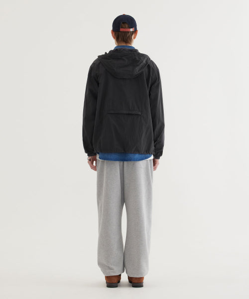 PACKABLE LIGHTWEIGHT WINDBREAKER JACKET