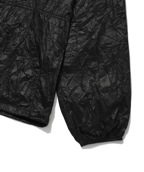 Light lettering windbreaker black