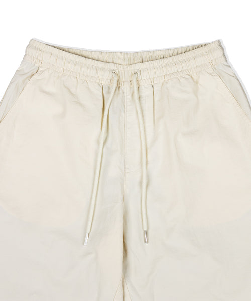 Women's nylon banding pants cream
