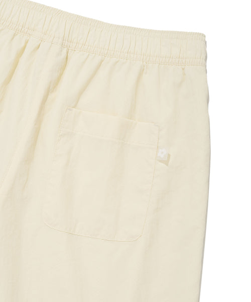 Women's nylon banding shorts cream