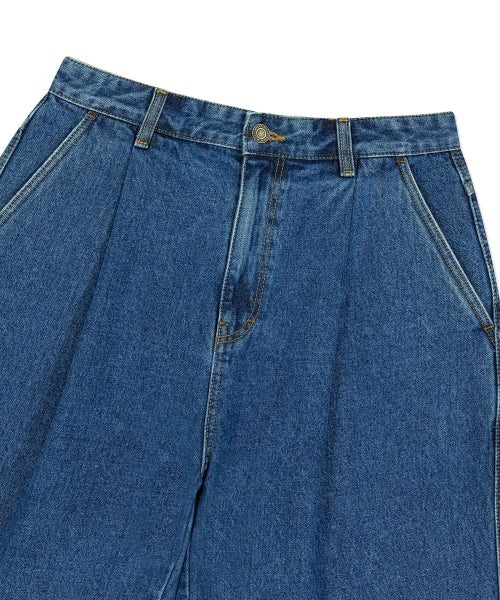 Bermuda denim shorts. Indigo