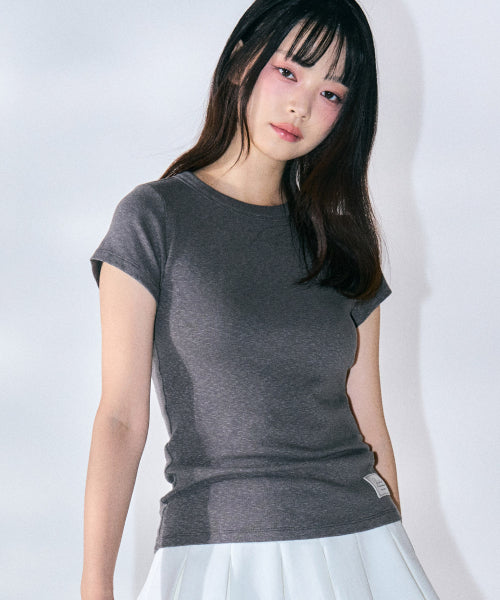 Sarah Classic T-Shirt [CHARCOAL]