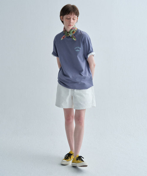 REGULAR-FIT SHORT DENIM SHORTS