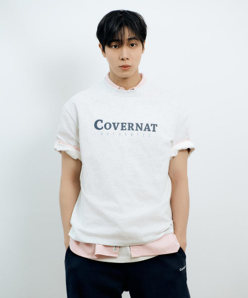 CENTER AUTHENTIC LOGO T-SHIRT