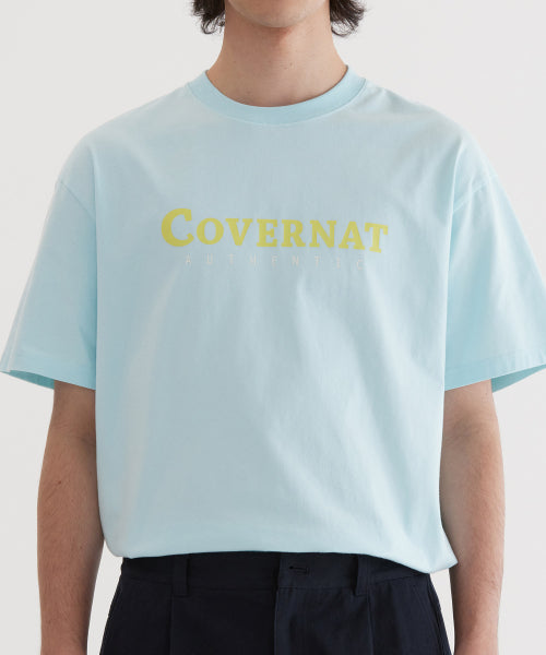CENTER AUTHENTIC LOGO T-SHIRT