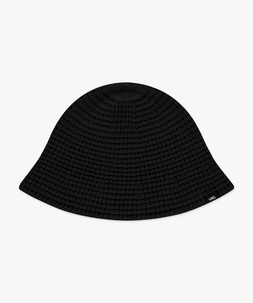 CROCHET BUCKET HAT black