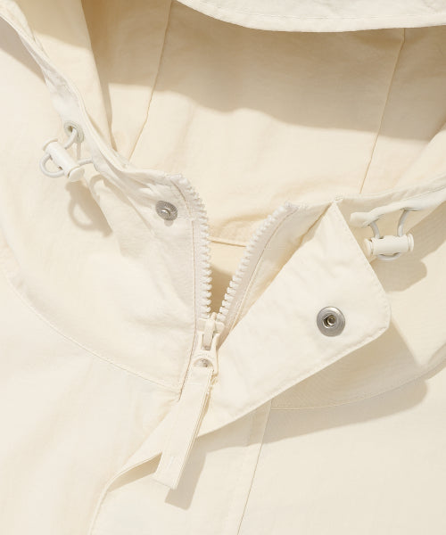 Nylon Hooded Anorak Ekru