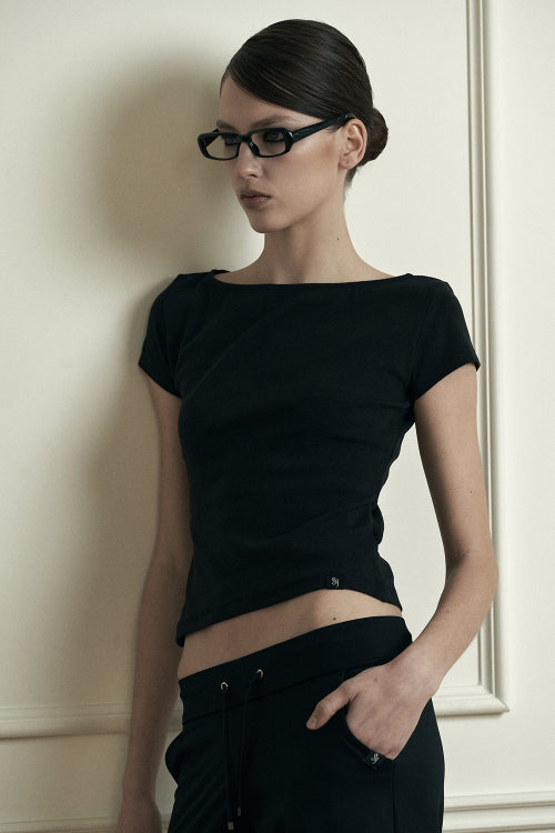 plain boat neck short sleeve black