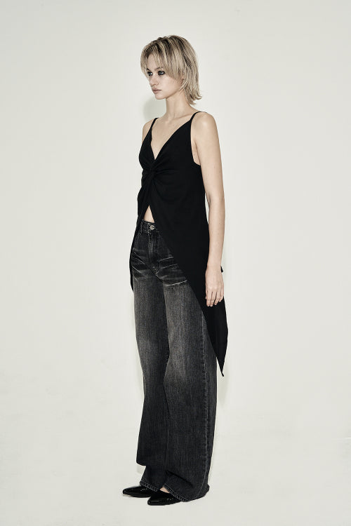 TWISTED SLIT SLEEVELESS TOP BLACK