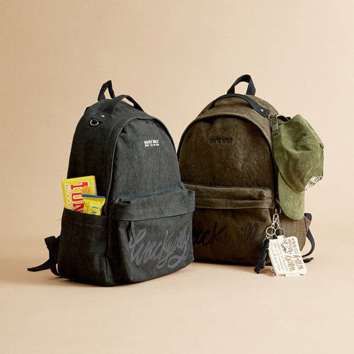Crackwashing Daily Backpack Black