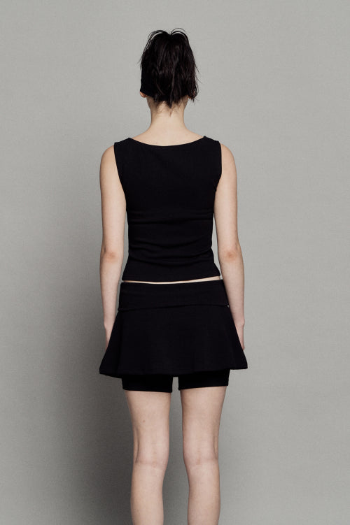 PLAIN BOATNECK SLEEVELESS TOP BLACK