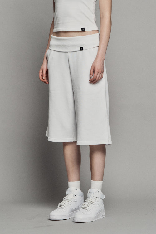 PLAIN PIGMENT FOLD BERMUDA SHORTS WHITE