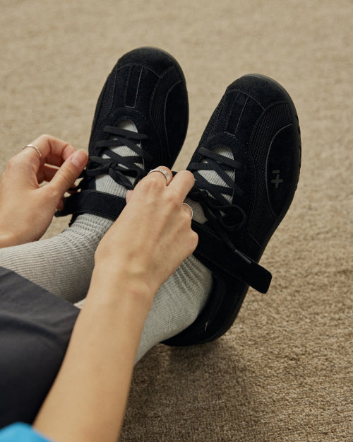 Romari Suede Lace-Up Sneakers Black FLOTFA3W40