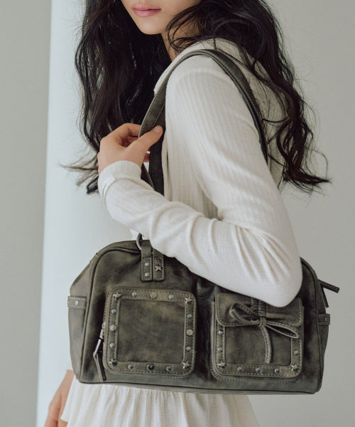 Stud Washed Leather Shoulder Bag [BROWN]