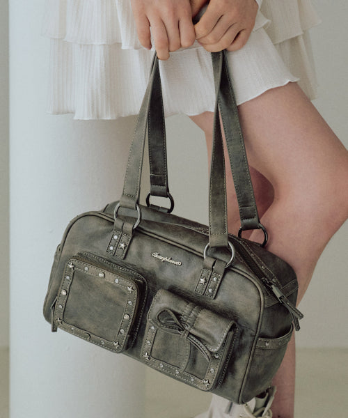 Stud Washed Leather Shoulder Bag [BROWN]