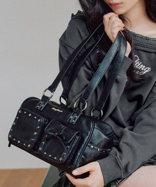 Stud Washed Leather Shoulder Bag [BLACK]