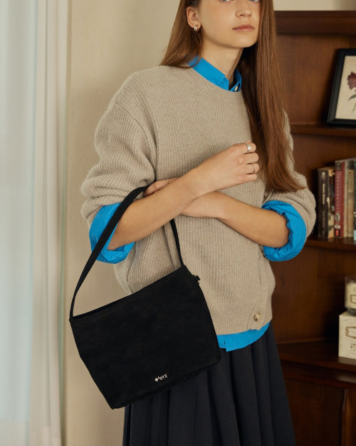 Suede Shoulder Bag Black FLOTFA3B08