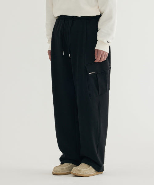 SMALL LOGO CARGO SWEATPANTS