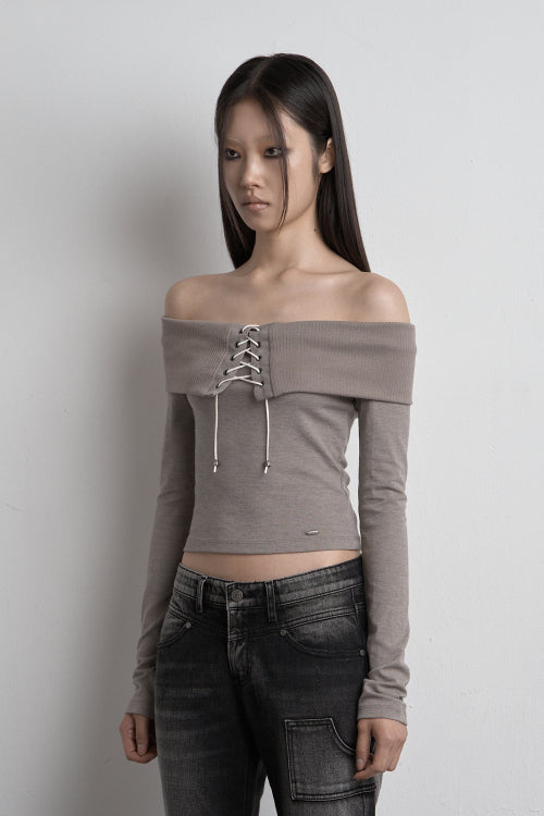 EYELET OFF SHOULDER TOP BEIGE