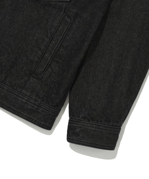 Graphic washed denim tracker black