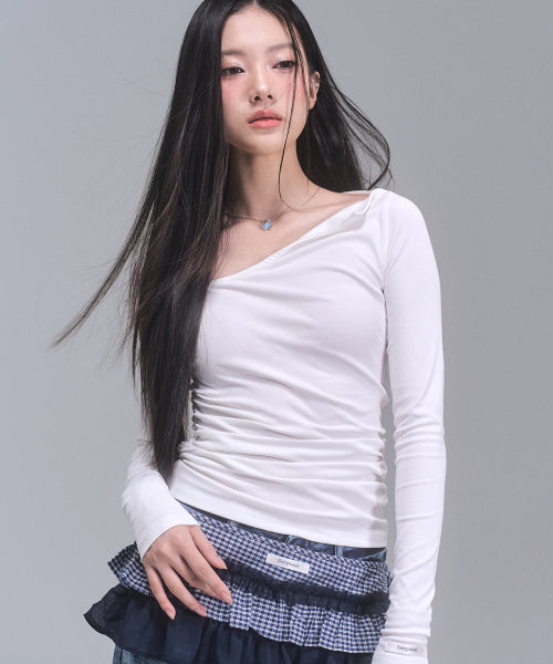 Chloe Unbalanced Sleeve Top [WHITE]
