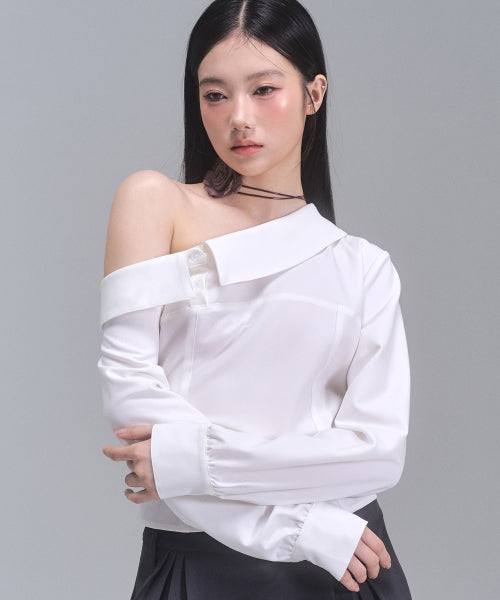Aimee Unbalanced Off-Shoulder Shirt [WHITE]