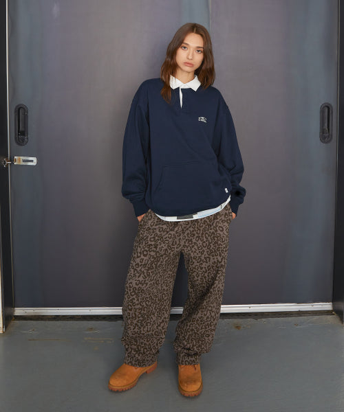 OVAL COLLAR SWEATSHIRT brown