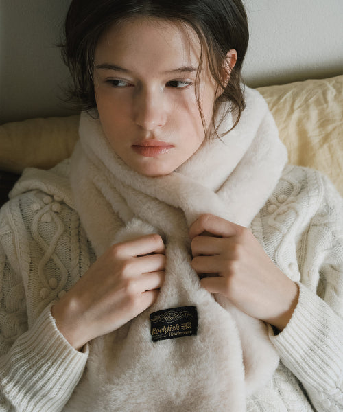 SHEARLING SCARF - BROWN