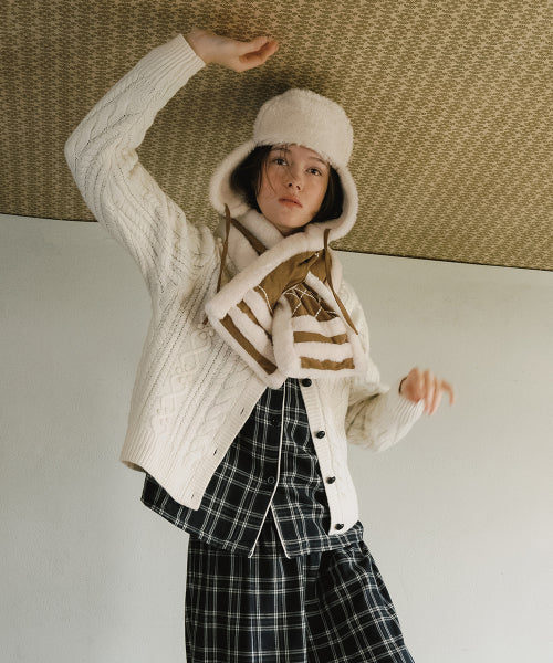 SHEARLING SCARF - BROWN