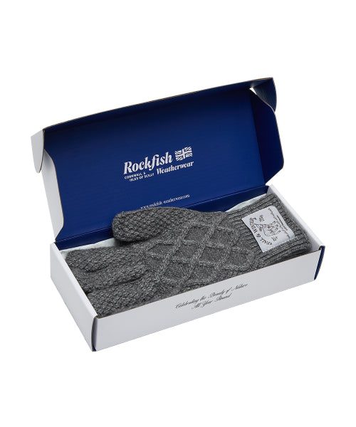 DIAMOND CABLE GLOVES - 4 colors