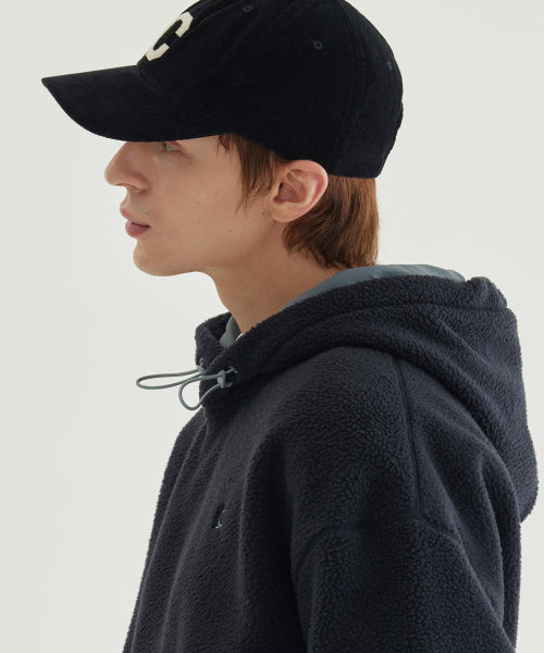 WARM ON SIGNATURE SYMBOL FLEECE HOODIE